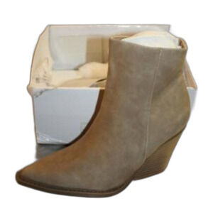 Size 8 Women's Phantom Camel Color Ankle Boot